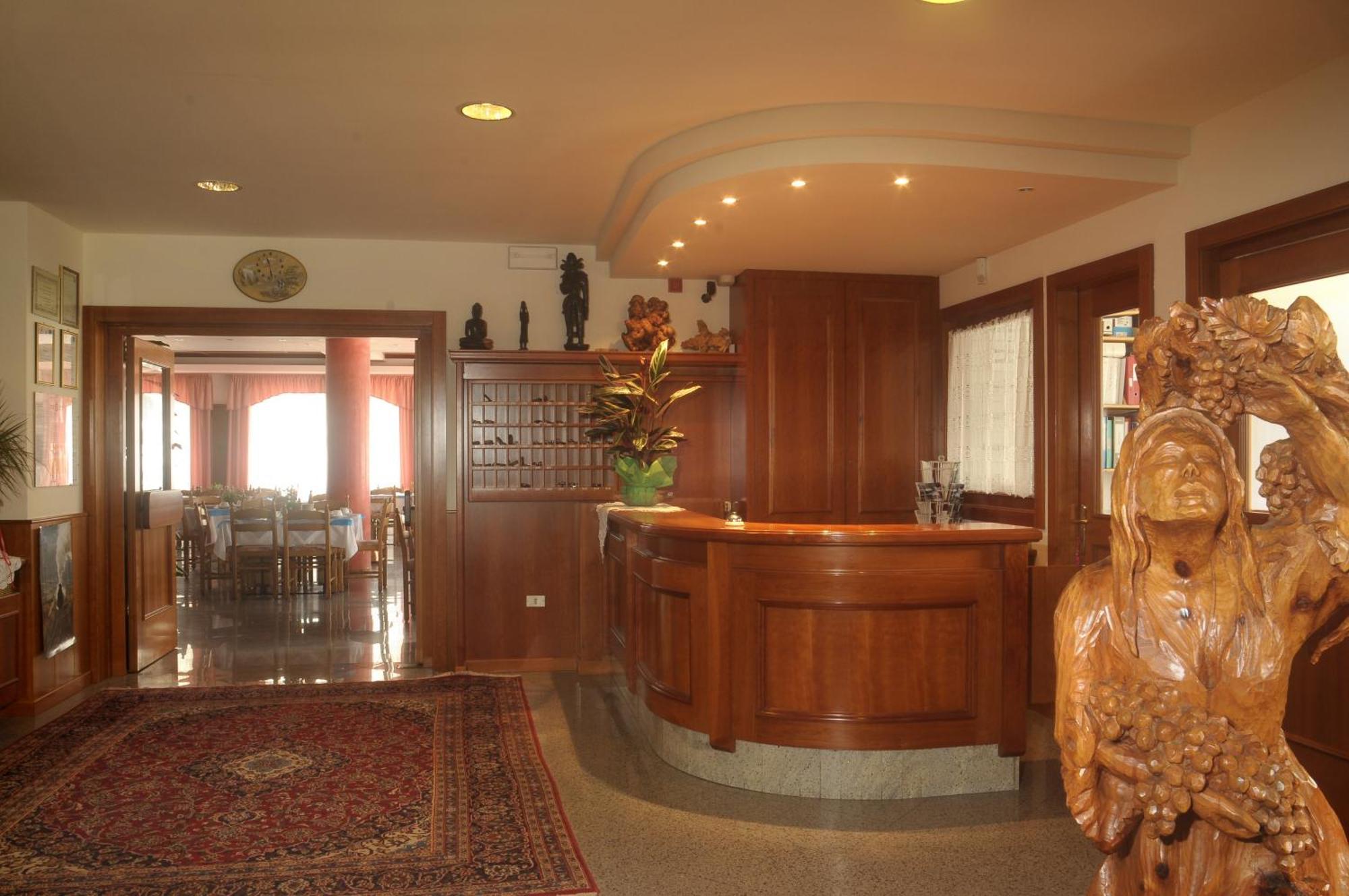 Hotel Bellaria Левико-Терме Экстерьер фото