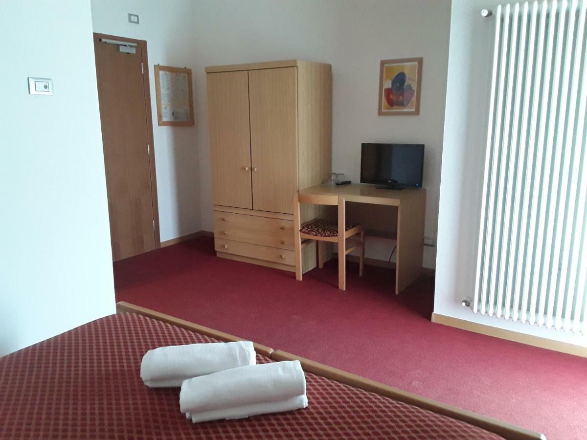 Hotel Bellaria Левико-Терме Экстерьер фото