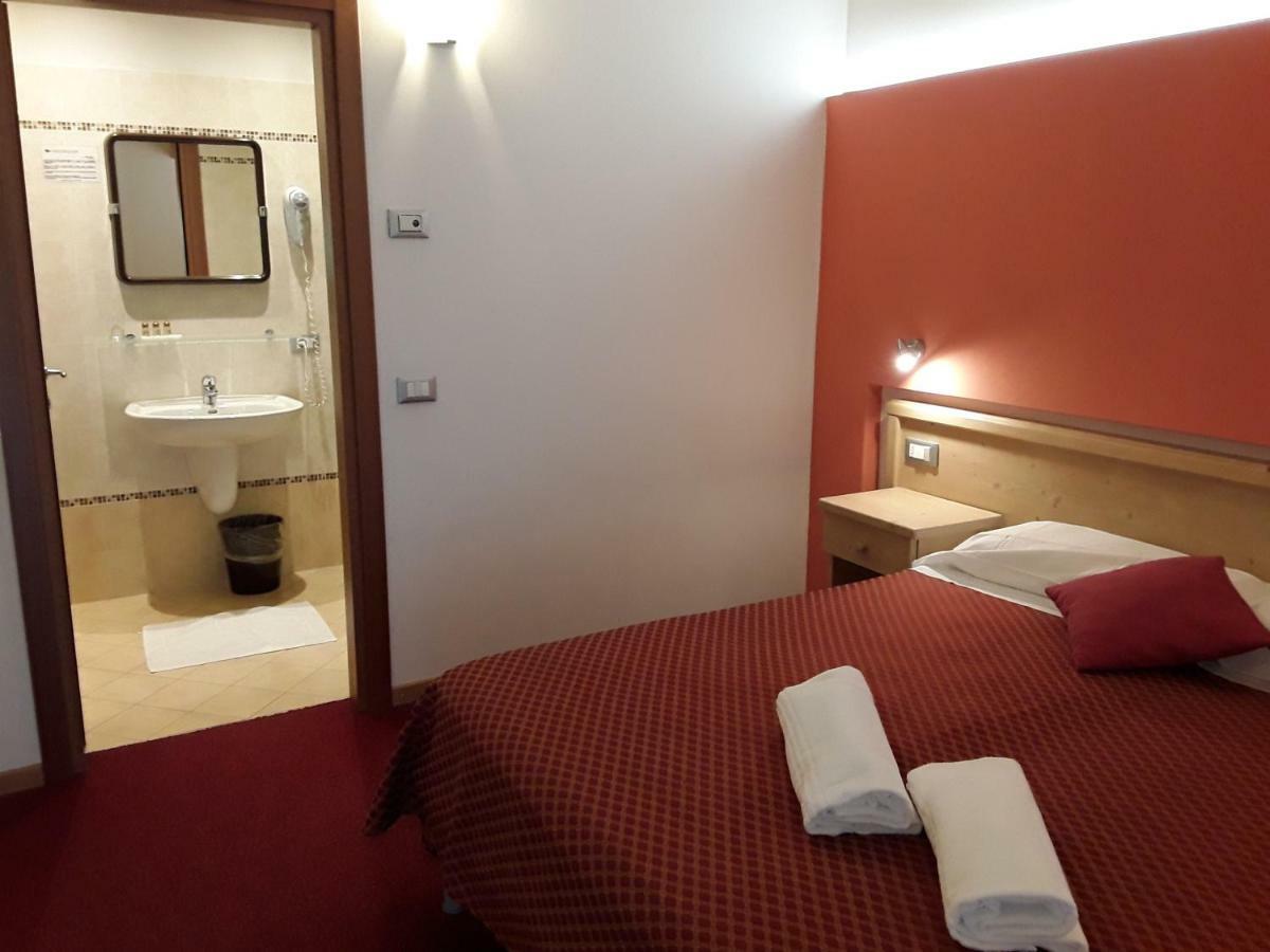 Hotel Bellaria Левико-Терме Экстерьер фото